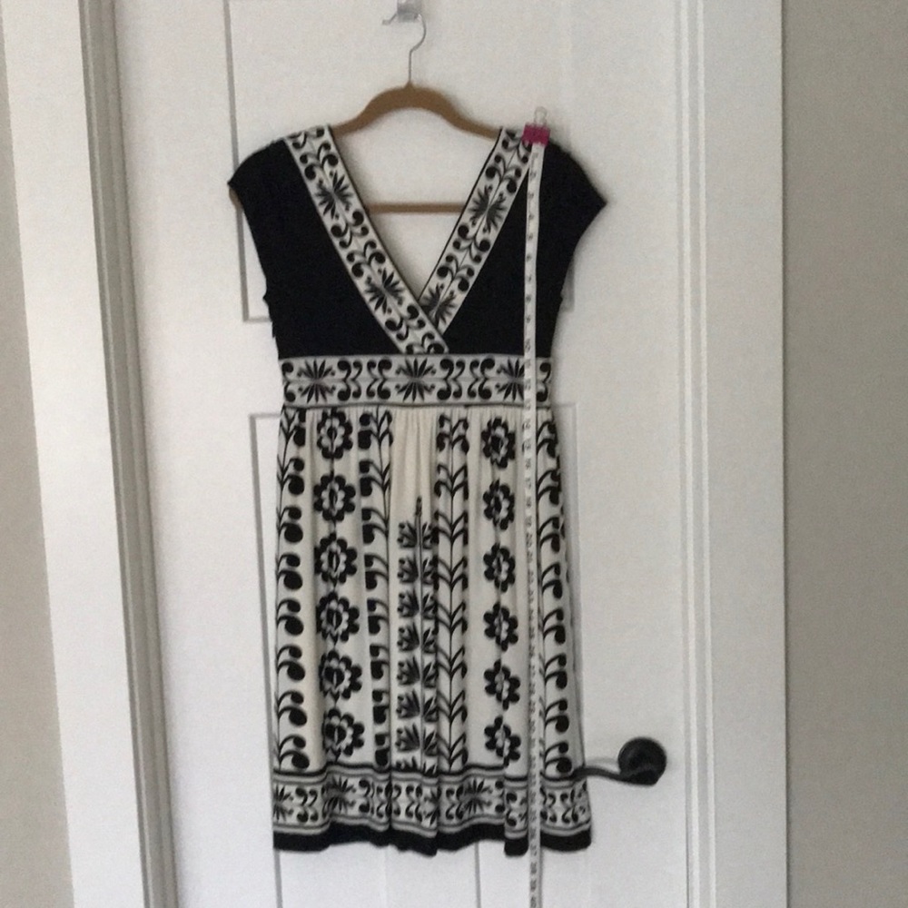 Black and white dress size 8